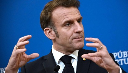 马克龙:26国承诺将向乌克兰部署军队!泽连斯基:欢迎!俄方:决不接受!中方最新呼吁