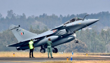 巴网友称歼10击落阵风打印度一巴掌:西方军刊:万幸才被击落4架