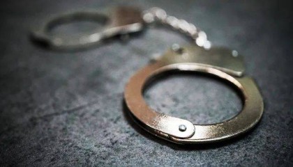 吉林一截瘫男子服刑期间感染HIV,律师:监狱要对失职行为承担责任