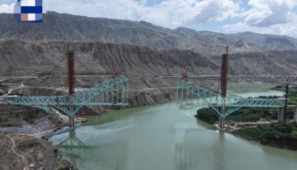 川青铁路尖扎黄河特大桥施工绳索断裂已致7人遇难9人失联,原计划本月合龙