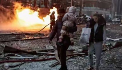 70枚导弹从天而降,乌军多名高官被撤,普京报复太狠,美毫无办法