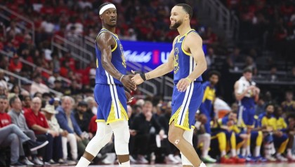 火箭防到极致还是赢不了?库里巴特勒玩预判棋高一招