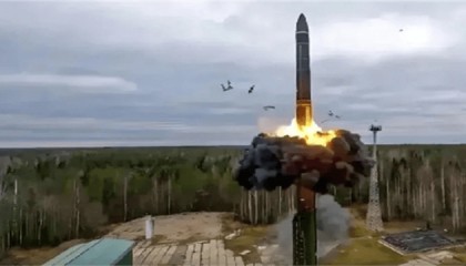 普京亲自督战,一声令下,海陆空3军核弹齐发!警告的就是北约