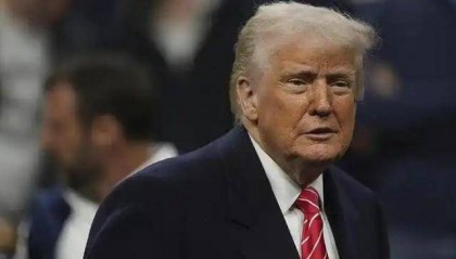 特朗普刚服软,欧洲风向就变了:两大巨头将踏上访华行程