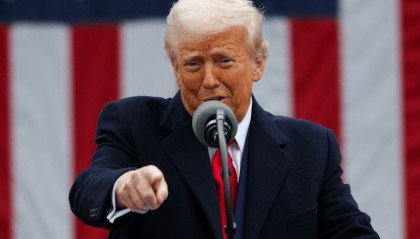 联大会议上,特朗普又闹出意外,但闭口不提中国,王毅外长的劝告起作用了 ?