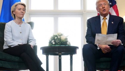 欧盟官员终于警觉:特朗普借对华关税设局,算计的是我们?