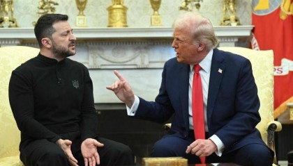 泽连斯基果然不简单!趁普京一愣神,重新把战火烧回了俄本土