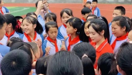 被指“擦边主播”后,杭州公益圈人士讲述前体操冠军吴柳芳另一面