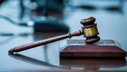 团伙强迫不满14周岁幼女卖淫,两嫖客涉嫌强奸罪受审