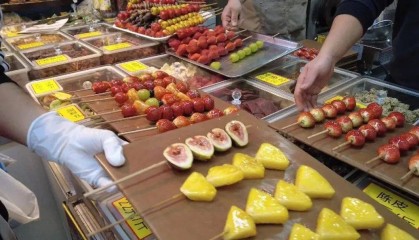 开了15年突然火了!有人排队4小时!“泼天的富贵”让老板也有点“懵”...