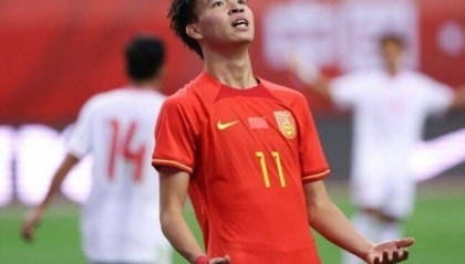 韩媒:王钰栋是中国炒作出来的天才 他被高估了!一点威胁都没有