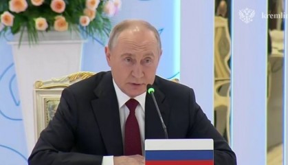 普京:基辅的决策中心可能成为“榛树”导弹的打击目标