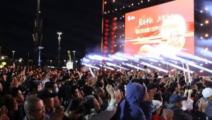 哈尔滨冰雪大世界“双节”特别活动圆满收官|27.35万人次共赴8天冰雪狂欢