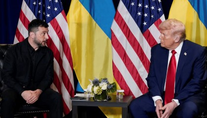 特朗普:俄罗斯是纸老虎 乌克兰可以夺回所有领土