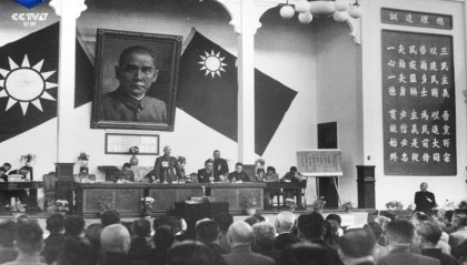 这些合影背后,是十余年的生死潜伏……