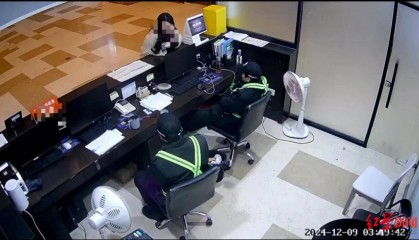 百万粉丝女博主未带证件回民宿被拒,保安扬言“砍了你”,公安机关:给予当事保安行政处罚