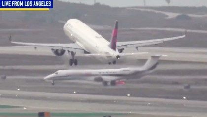 美媒:美国机场两架飞机险些相撞,空管大喊停下,航空管理局已展开调查