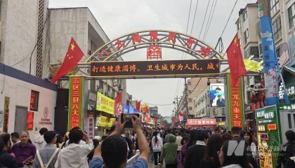 淄博凉了?记者实探:烧烤店“下午5点就排队,凌晨2点才收摊”