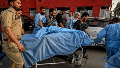 印控克什米尔发生恐袭,目击者称针对游客,枪手仅向男性射击