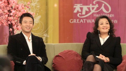 张兰未被封禁的账号开播,本人未露面