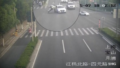 上海警方再次强调:非机动车乱骑行,或担事故全责!