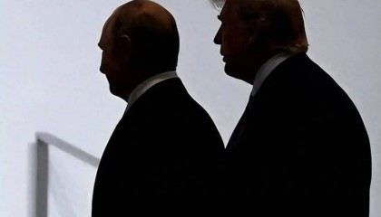 3年的仗不能白打,美俄试探北京:愿意为乌的安全担保?中方很清醒,2句话巧妙回应