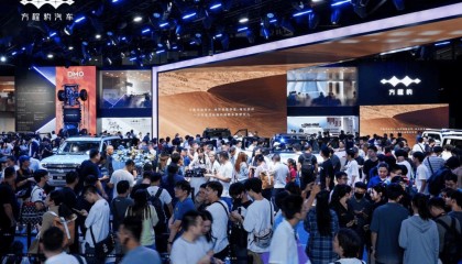 方程豹全系亮相,“钛3潮品共创改装大赛”启动