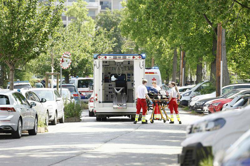 “令人痛彻心扉”！奥地利校园枪击案致10死多伤