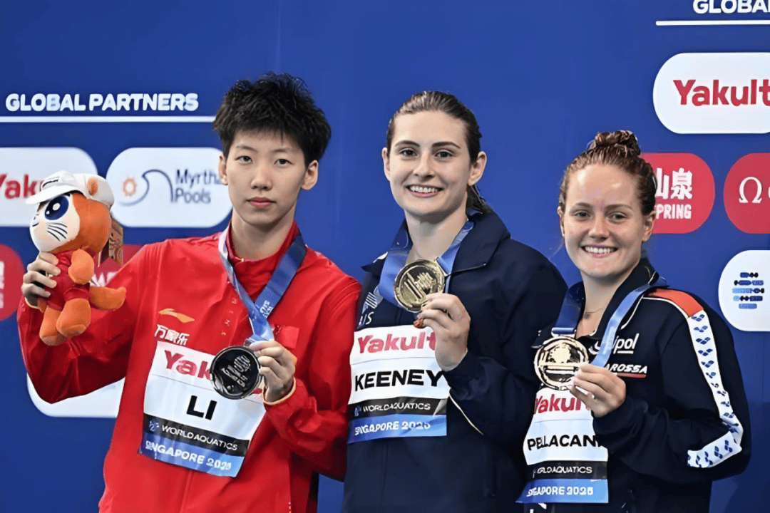 山大李亚杰，世锦赛女子一米板摘银！