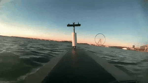 美媒爆料:055大驱“南昌”舰遭到美国无人艇跟踪监视!