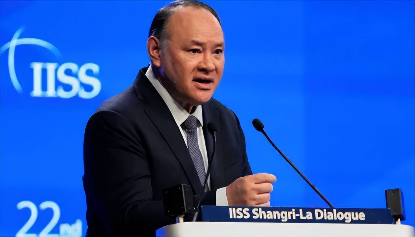 中国援助菲律宾灾民刚落地,菲媒就 “改口”:黄岩岛属中国控制,南海风向突变?